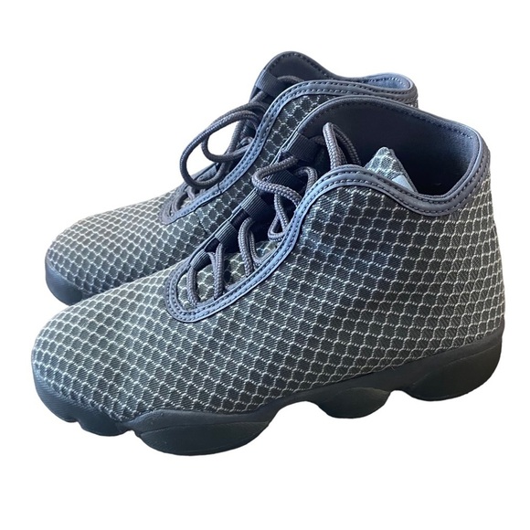 Jordan Other - AIR Jordan Horizon Wolf Grey Sneaker size 4.5
